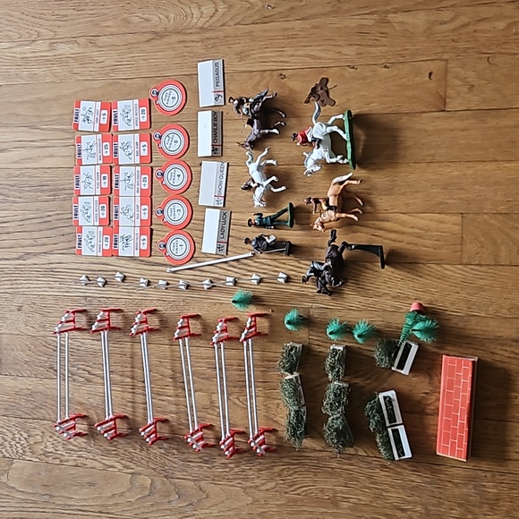 Britains LTD arena show jumping set and game - incomplete